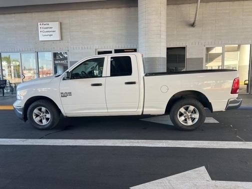 2024 RAM 1500 Classic SLT