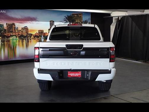 2025 Nissan Frontier PRO-X