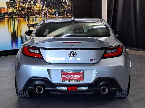 2024 Toyota GR86 Premium