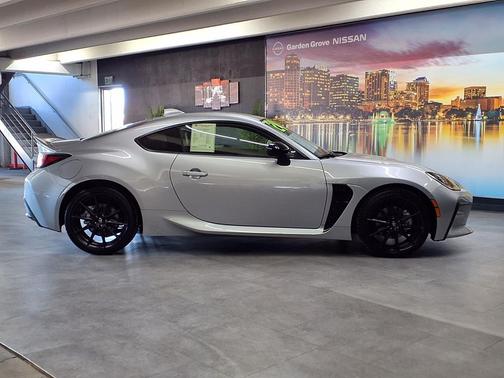 2024 Toyota GR86 Premium