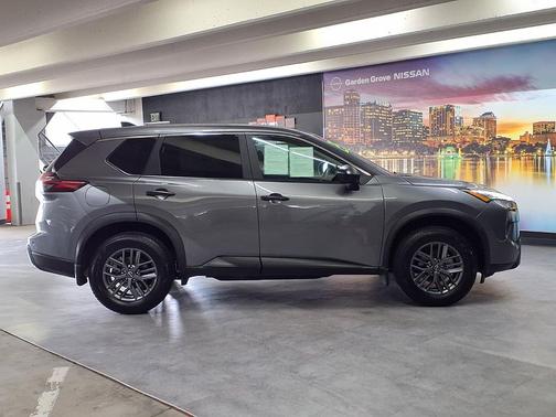 Gun Metallic 2025 Nissan Rogue S