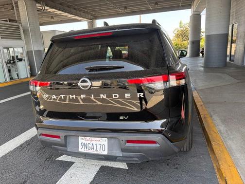 Super Black 2024 Nissan Pathfinder SV