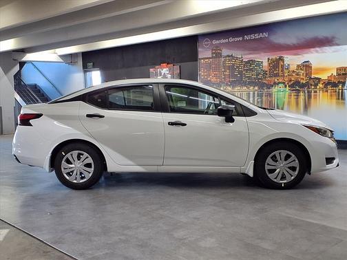 2025 Nissan Versa 1.6 S