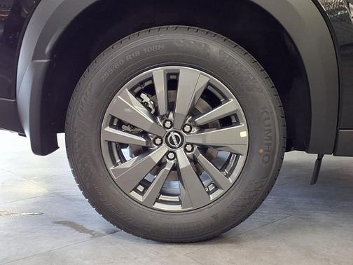 Super Black 2026 Nissan Pathfinder SV