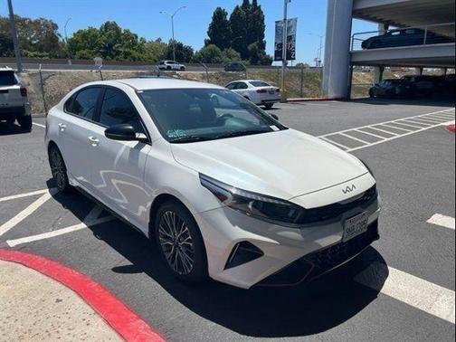 Snow White Pearl 2023 Kia Forte GT-Line