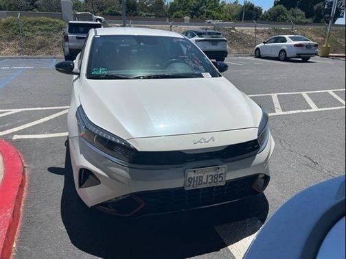 Snow White Pearl 2023 Kia Forte GT-Line