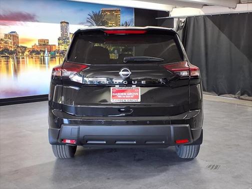 2025 Nissan Rogue S