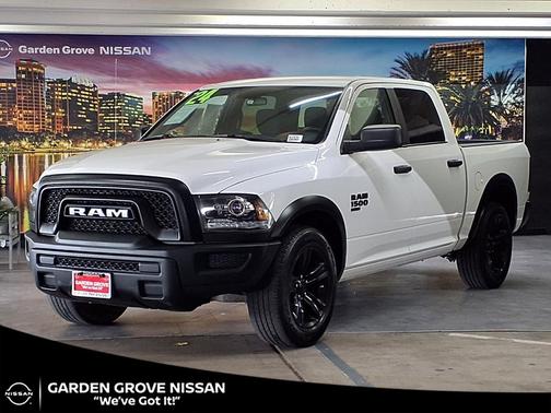 Bright White Clearcoat 2024 RAM 1500 Classic Warlock Crew Cab 4x2 5'7' Box