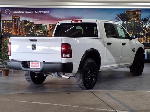 Bright White Clearcoat 2024 RAM 1500 Classic Warlock Crew Cab 4x2 5'7' Box