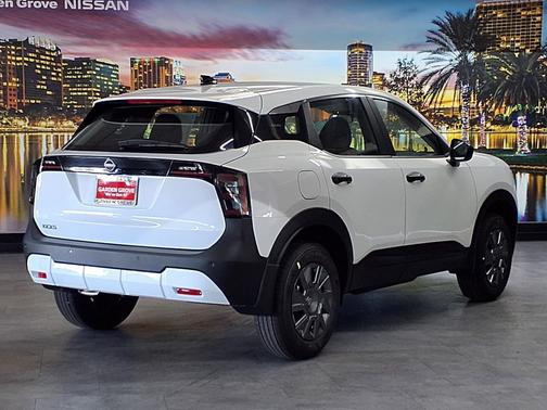 Fresh Powder 2026 Nissan Kicks S