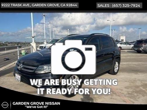 Deep Black 2017 Volkswagen Tiguan 2.0T S