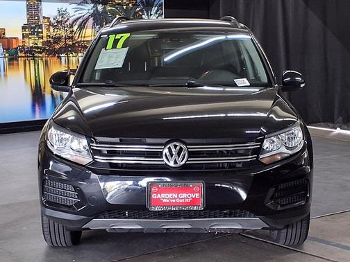 Deep Black 2017 Volkswagen Tiguan 2.0T S