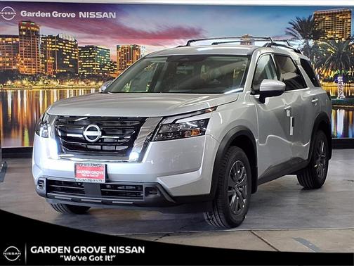 2025 Nissan Pathfinder SV FWD