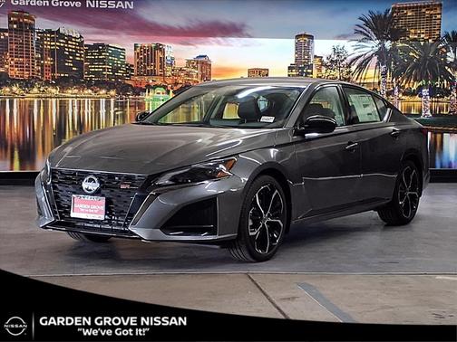 2025 Nissan Altima SR FWD