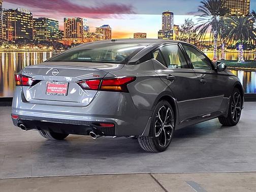 2025 Nissan Altima SR FWD