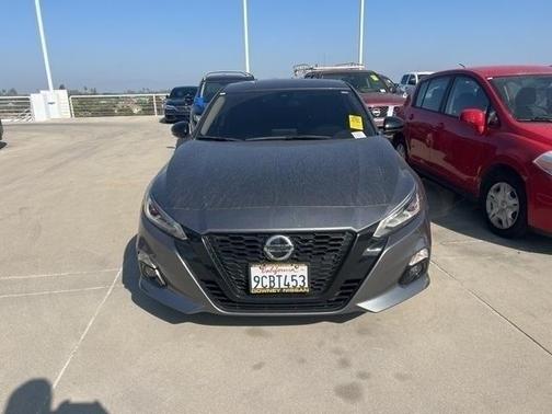 2022 Nissan Altima SR FWD