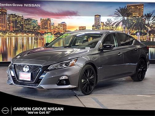 2022 Nissan Altima SR FWD