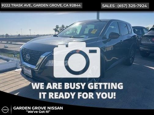 2022 Nissan Rogue SV