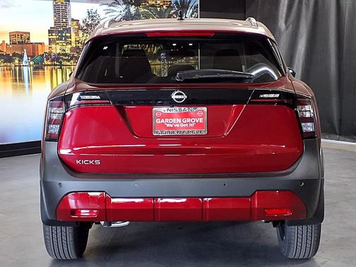 2026 Nissan Kicks SV
