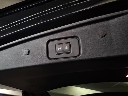 2025 Nissan Pathfinder SV FWD