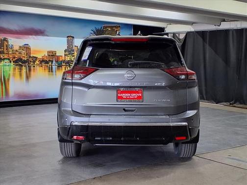 2025 Nissan Rogue Platinum