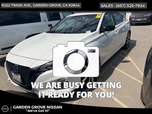 2022 Nissan Altima SR FWD