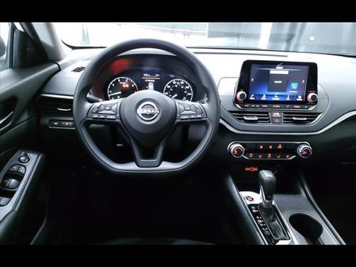 2025 Nissan Altima S FWD