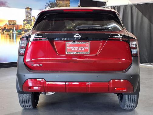 2026 Nissan Kicks SV