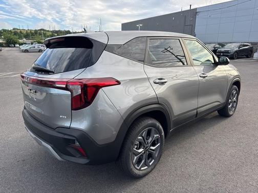 2025 Kia Seltos LX
