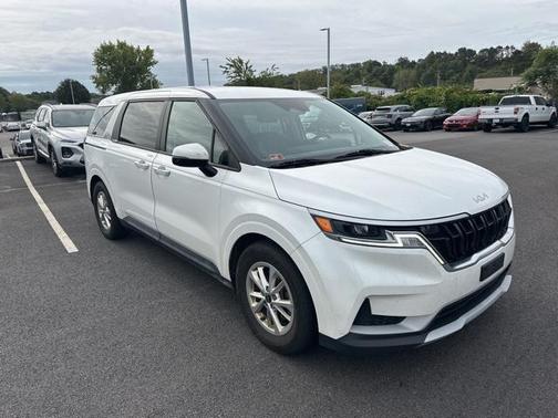 2022 Kia Carnival LXS