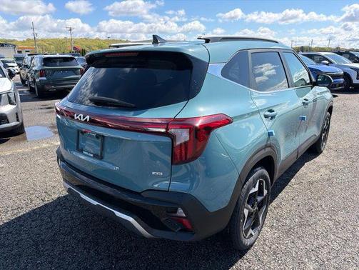 Pluton Blue 2026 Kia Seltos EX