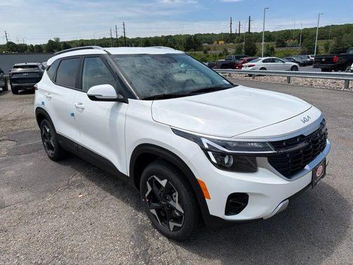 Snow White Pearl 2026 Kia Seltos S