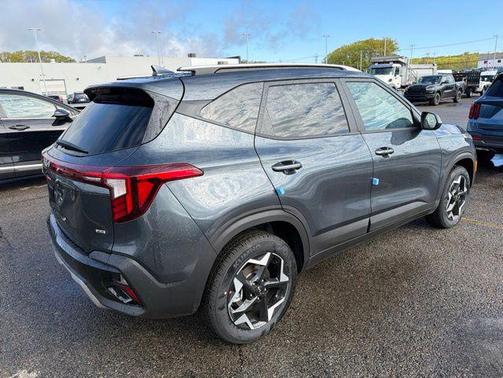 Gravity Gray 2026 Kia Seltos S