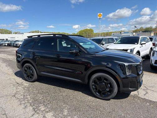 Ebony Black 2026 Kia Sorento SX