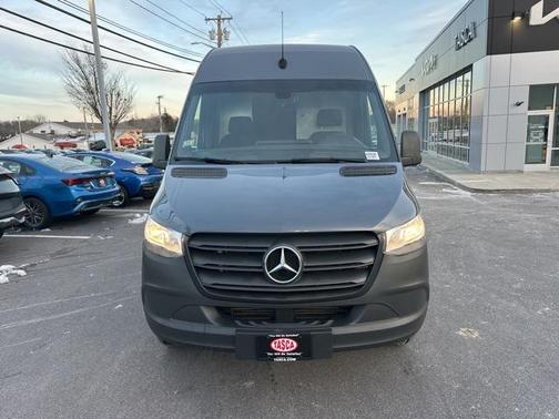 2019 Mercedes-Benz Sprinter 2500 Standard Roof