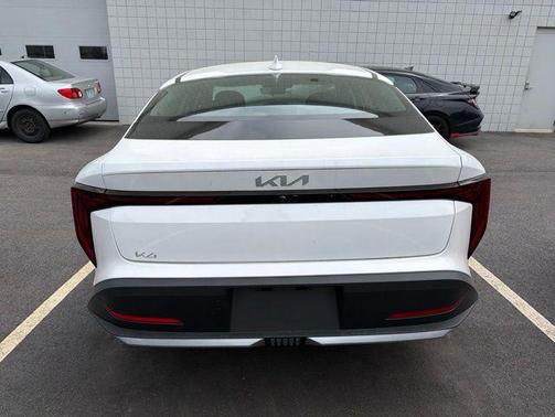 Snow White Pearl 2026 Kia K4 LXS