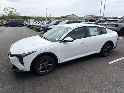 Snow White Pearl 2026 Kia K4 LXS