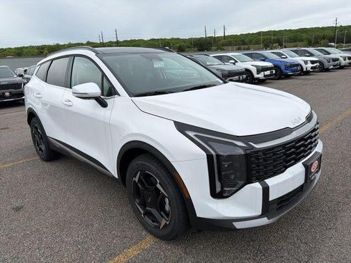 Glacial White Pearl 2026 Kia Sportage EX