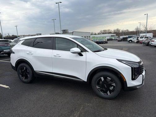 Glacial White Pearl 2026 Kia Sportage LX