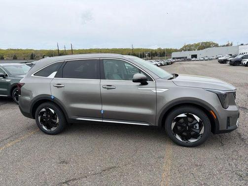 Volcanic Sand 2026 Kia Sorento Hybrid EX