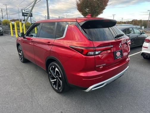 2022 Mitsubishi Outlander SE