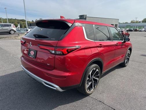 2022 Mitsubishi Outlander SE