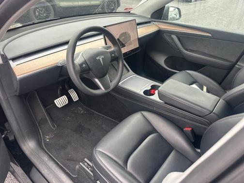 2023 Tesla Model Y Performance Dual Motor All-Wheel Drive