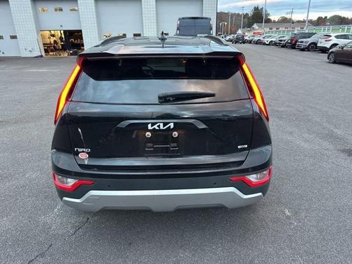 2023 Kia Niro EX