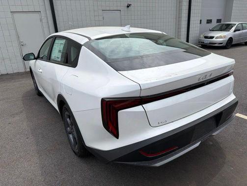 Snow White Pearl 2026 Kia K4 LXS