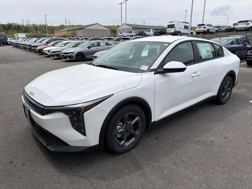 Snow White Pearl 2026 Kia K4 LXS