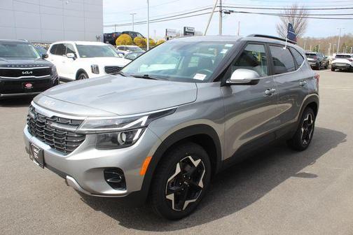 Steel Gray 2024 Kia Seltos EX