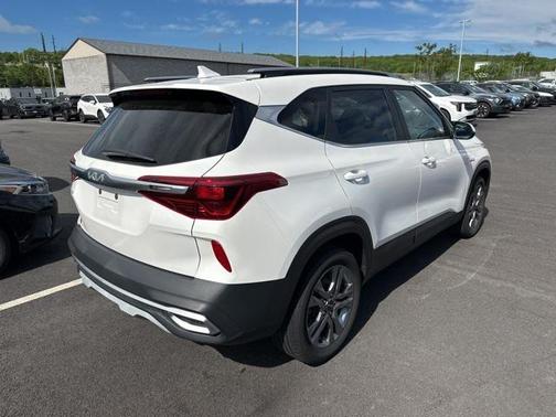 2023 Kia Seltos S