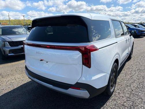 Snow White Pearl 2026 Kia Carnival LX