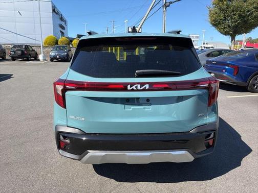 2025 Kia Seltos EX